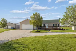 15334 W 3000N Rd, Essex, IL 60935 - Photo 2
