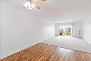 945 E Kenilworth Ave, Palatine, IL 60074 - Photo 4