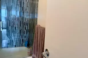 655 W Irving Park Rd, Chicago, IL 60613 - Photo 10