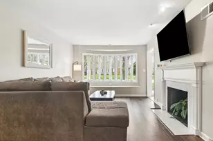418 N Dryden Pl, Arlington Heights, IL 60004 - Photo 6
