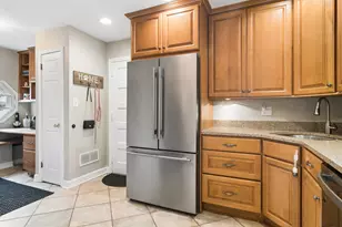 418 N Dryden Pl, Arlington Heights, IL 60004 - Photo 8