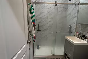 709 W Barry Ave, Chicago, IL 60657 - Photo 8