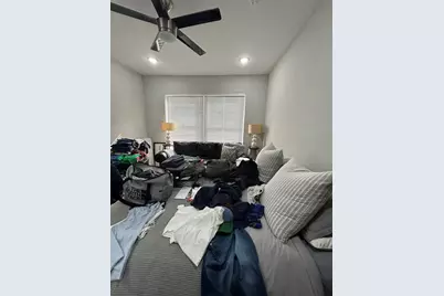 709 W Barry Avenue #S2, Chicago, IL 60657 - Photo 4