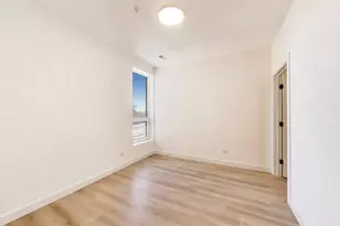 1950 W Lawrence Ave, Chicago, IL 60640 - Photo 6