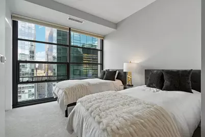 240 E Illinois Street #2401, Chicago, IL 60611 - Photo 14
