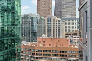 240 E Illinois St, Chicago, IL 60611 - Photo 18