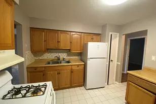 8994 Kennedy Dr, Des Plaines, IL 60016 - Photo 10