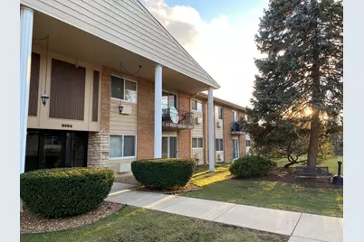 8994 Kennedy Drive #1B, Des Plaines, IL 60016 - Photo 2