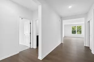 2021 Kenilworth Pl, Aurora, IL 60506 - Photo 12