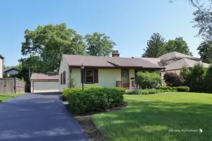 1120 Elmwood Ave, Deerfield, IL 60015 - Photo 1