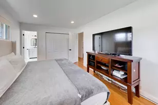 1032 Heatherfield Ln, Glenview, IL 60025 - Photo 12