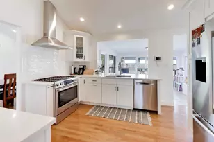 1032 Heatherfield Ln, Glenview, IL 60025 - Photo 6