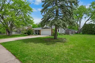 401 Hill Ave, North Aurora, IL 60542 - Photo 10