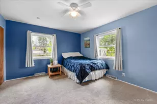 401 Hill Ave, North Aurora, IL 60542 - Photo 6