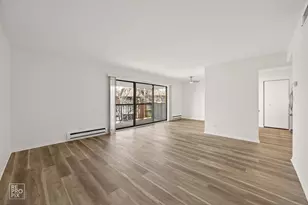 210 E Fountainview Ln, Lombard, IL 60148 - Photo 4