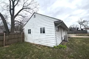 17W452 Butterfield Rd, Villa Park, IL 60181 - Photo 6