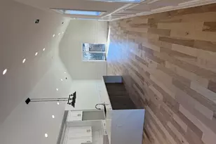 10734 S Worth Ave, Worth, IL 60482 - Photo 8