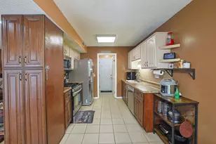 4453 Bell Ln, Hanover Park, IL 60133 - Photo 12