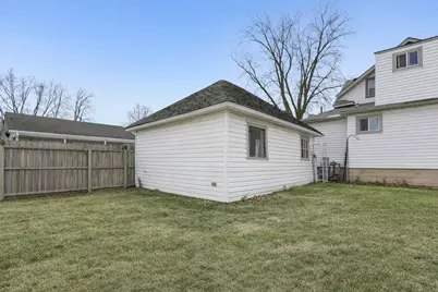 262 S Weston Avenue, Elgin, IL 60123 - Photo 26