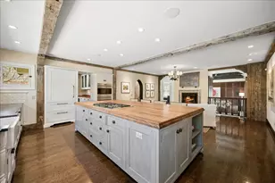 2448 Lincolnwood Dr, Evanston, IL 60201 - Photo 18