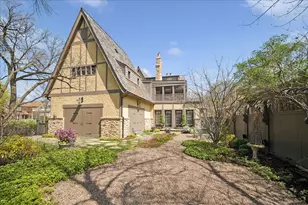 2448 Lincolnwood Dr, Evanston, IL 60201 - Photo 44