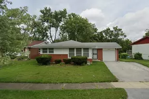 3212 Maple Ln, Hazel Crest, IL 60429 - Photo 1