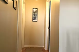 9529 Kenneth Ave, Skokie, IL 60076 - Photo 12