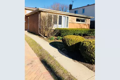 9529 Kenneth Avenue, Skokie, IL 60076 - Photo 1