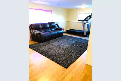 9529 Kenneth Avenue, Skokie, IL 60076 - Photo 4