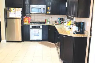 9529 Kenneth Ave, Skokie, IL 60076 - Photo 2