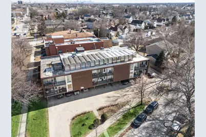 6121 W Higgins Avenue #C2, Chicago, IL 60630 - Photo 20
