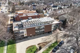 6121 W Higgins Ave, Chicago, IL 60630 - Photo 20