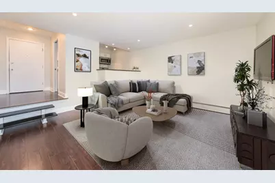 6121 W Higgins Avenue #C2, Chicago, IL 60630 - Photo 4