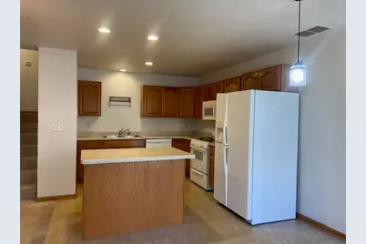 674 S Peace Road, Sycamore, IL 60178 - Photo 4