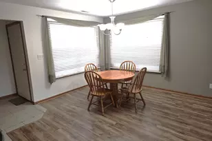 6314 Lanterne Dr, Loves Park, IL 61111 - Photo 4