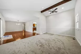 1562 White Trail, Elk Grove Village, IL 60007 - Photo 8