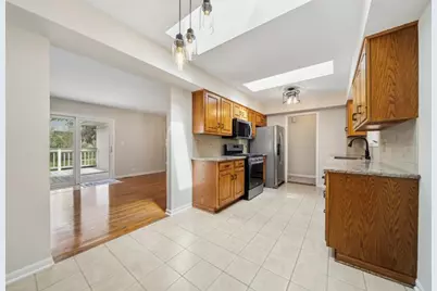 1562 White Trail, Elk Grove Village, IL 60007 - Photo 6