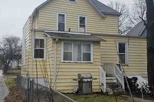 728 N Ash St, Waukegan, IL 60085 - Photo 6