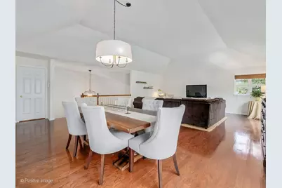 11025 Edgebrook Lane, Indian Head Park, IL 60525 - Photo 6