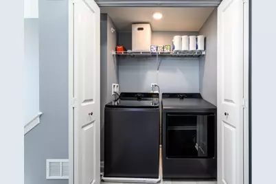 1210 Lakepointe Drive, Schaumburg, IL 60173 - Photo 18