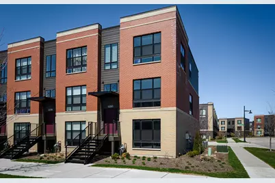 1210 Lakepointe Drive, Schaumburg, IL 60173 - Photo 1