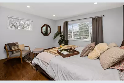 6323 N Kirkwood Avenue, Chicago, IL 60646 - Photo 8