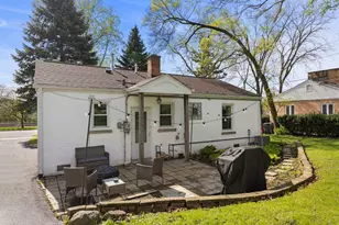 1335 College Ave, Wheaton, IL 60187 - Photo 18