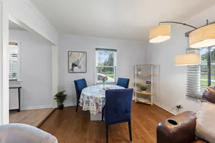 1335 College Ave, Wheaton, IL 60187 - Photo 4
