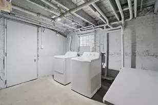 8026 S Dobson Ave, Chicago, IL 60619 - Photo 24