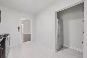 8026 S Dobson Ave, Chicago, IL 60619 - Photo 18