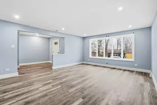 14315 S Manistee Ave, Burnham, IL 60633 - Photo 6