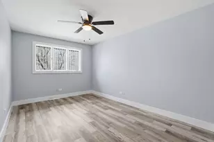 14315 S Manistee Ave, Burnham, IL 60633 - Photo 14