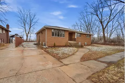 14315 S Manistee Avenue, Burnham, IL 60633 - Photo 2