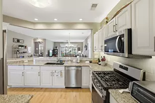 13478 Dakota Fields Dr, Huntley, IL 60142 - Photo 4